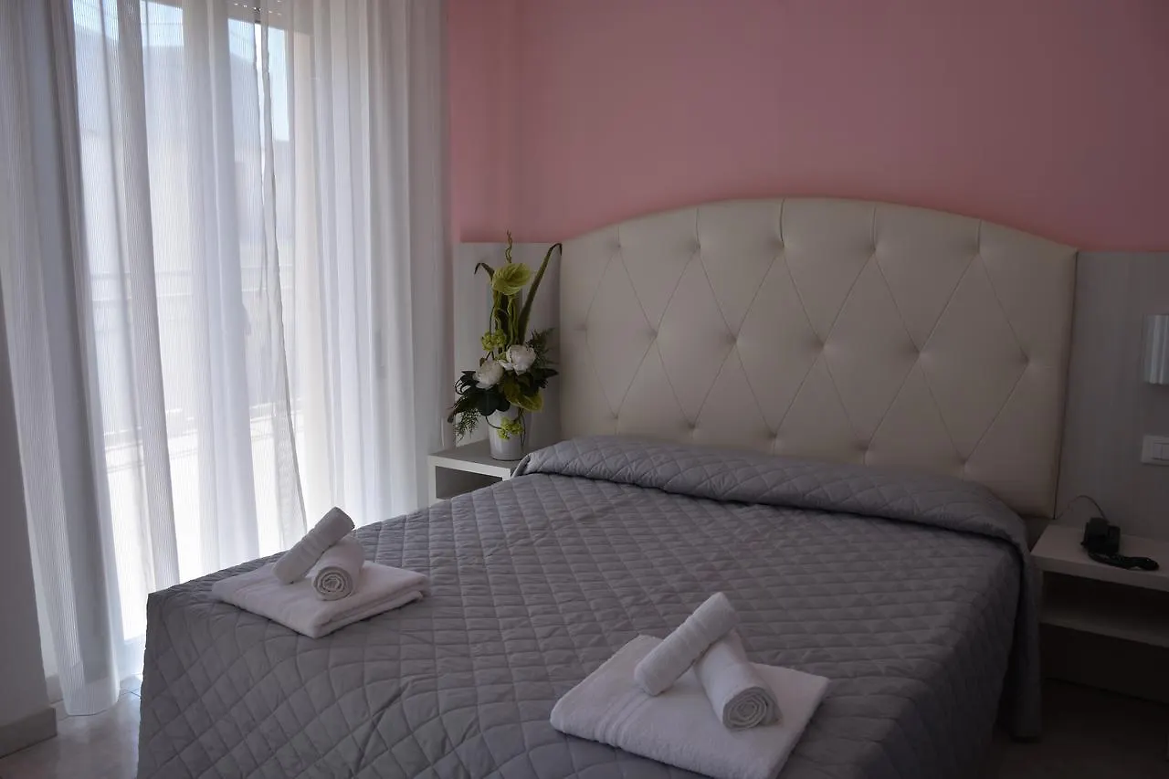 רימיני Hotel Gambrinus